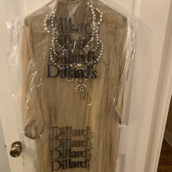 Fancy shirt and dupatta from Chinyere brand - Picture 2 of 6